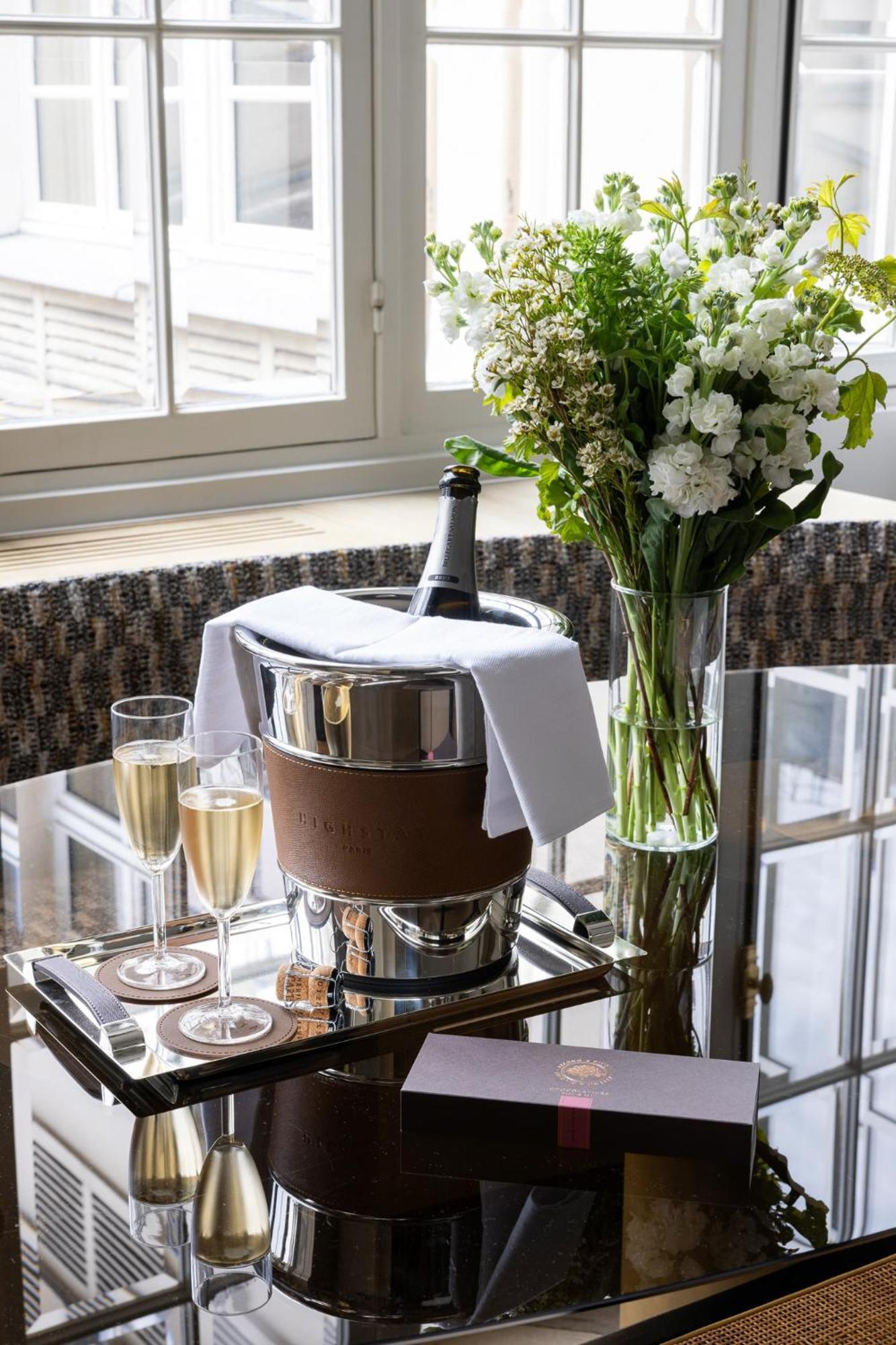 Highstay - Luxury Serviced Apartments - Louvre Paris Exteriör bild